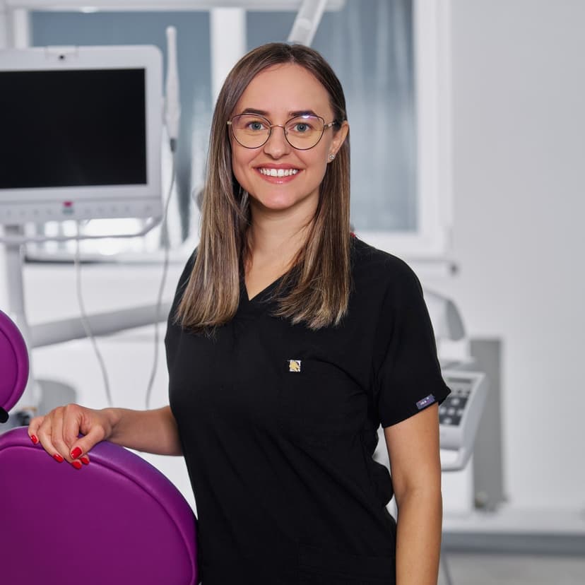 Dr. Madalina Silivestru